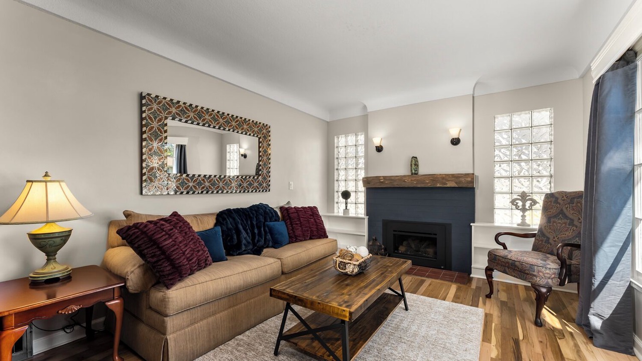 Photo of Livingroom in Idaho Falls