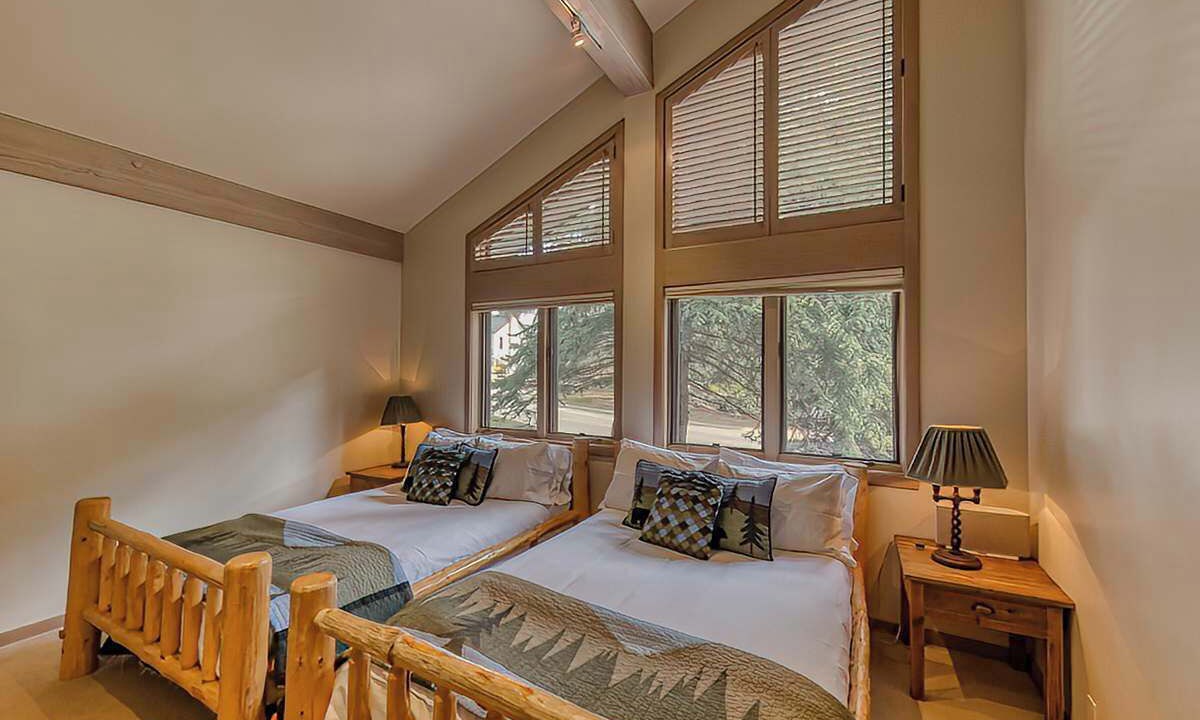 Photo of Bedroom in Warm Springs