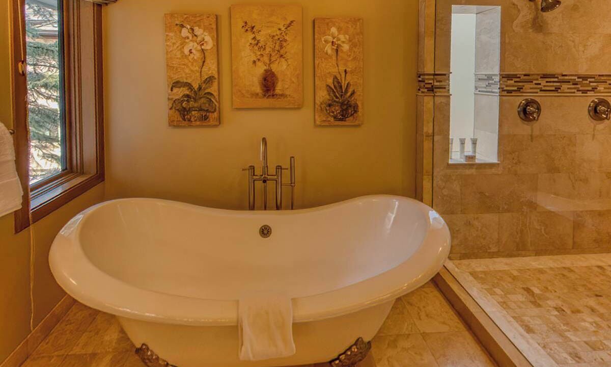 Photo of Bathroom in Warm Springs