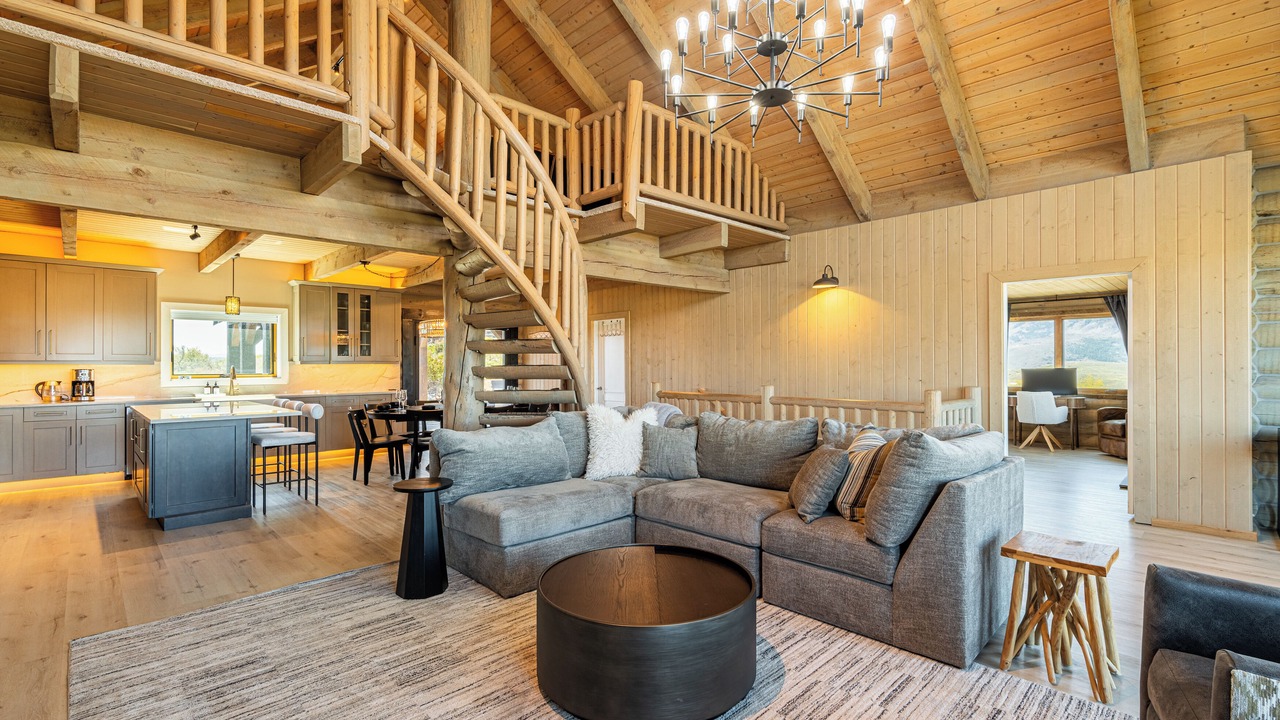 Photo of Livingroom in Highland Estates