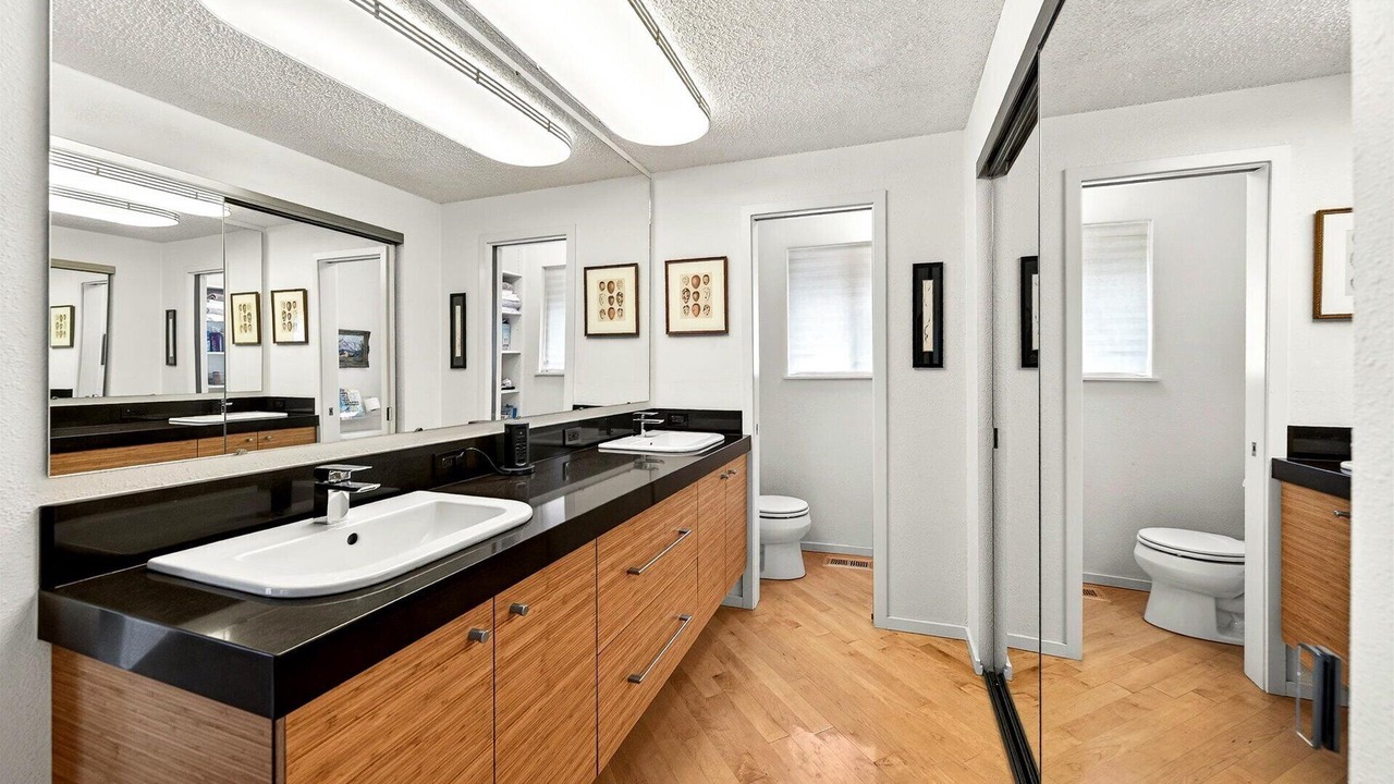 Photo of Bathroom in East End