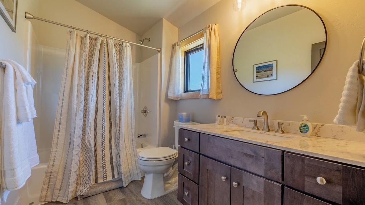 Photo of Bathroom in Wapiti