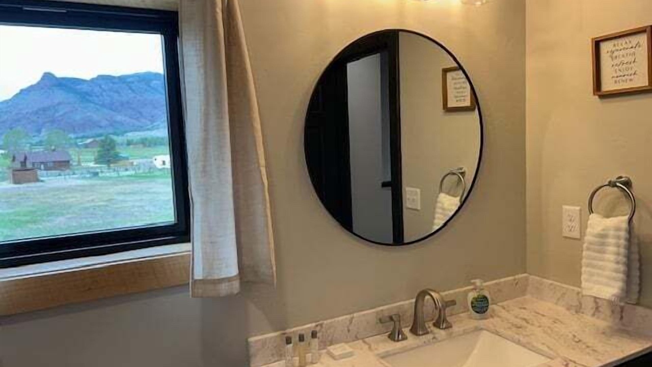 Photo of Bathroom in Wapiti
