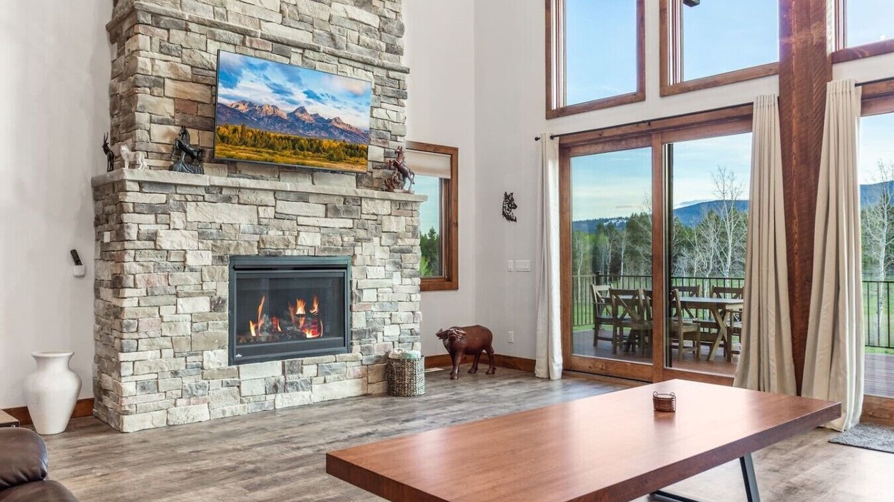 Photo of Livingroom in Island Park