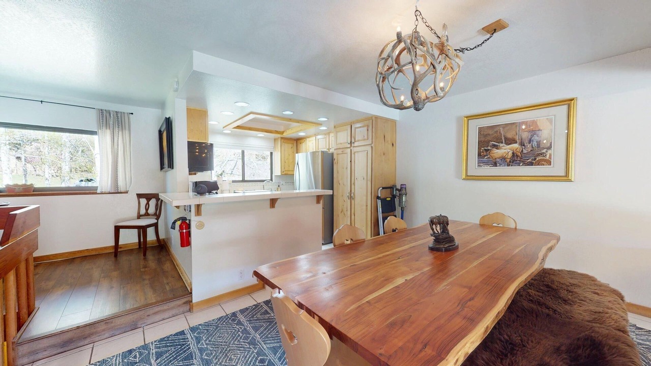Photo of Livingroom in Elkhorn Village