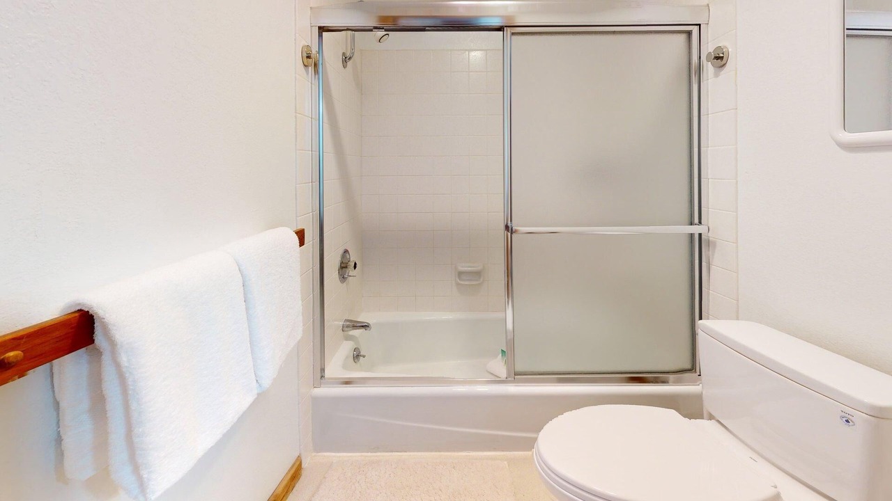 Photo of Bathroom in Elkhorn Village