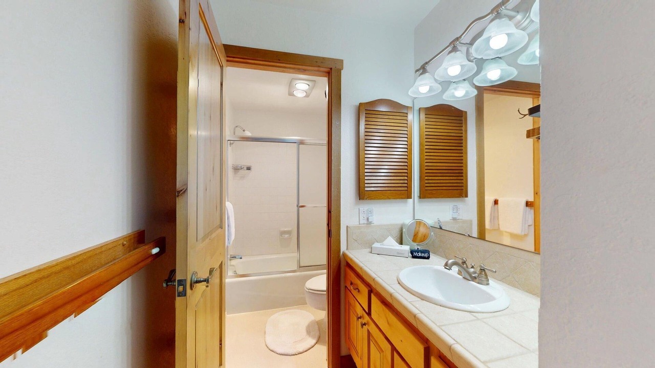 Photo of Bathroom in Elkhorn Village