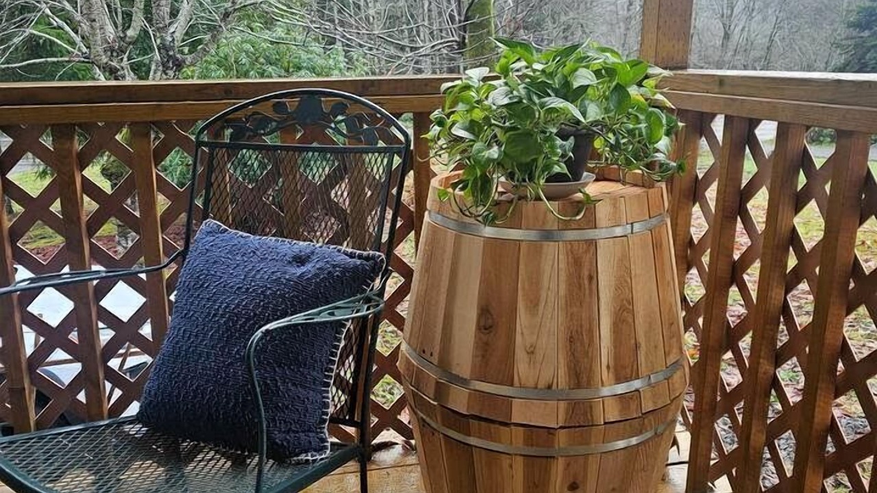 Photo of Patio Balcony in Sekiu