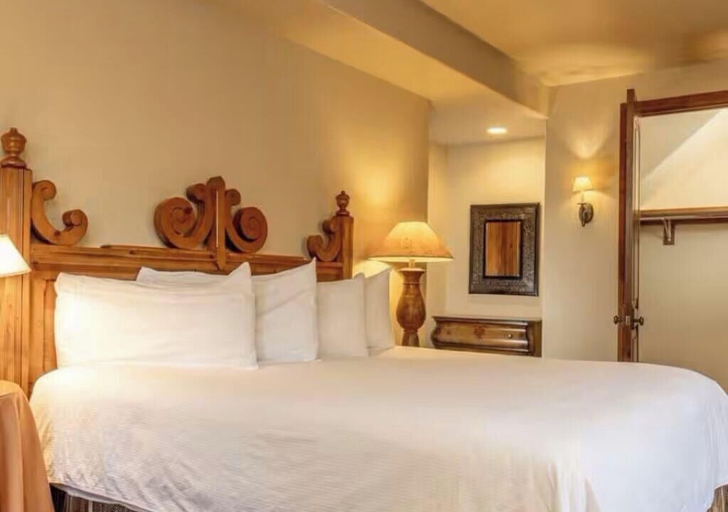 Photo of Bedroom in Warm Springs