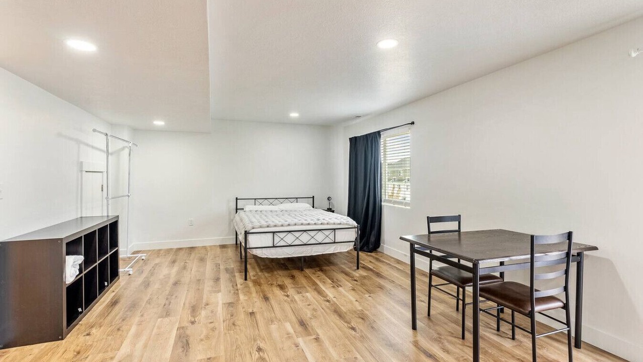 Photo of Bedroom in Saratoga Springs