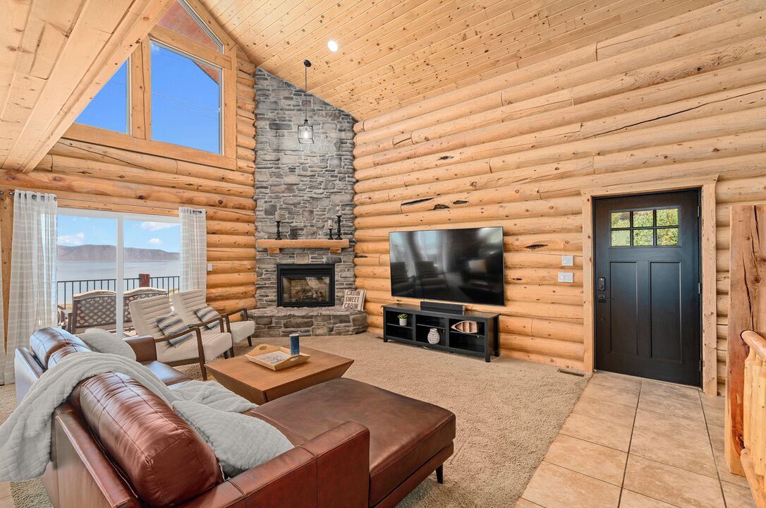 Photo of Livingroom in Harbor Village