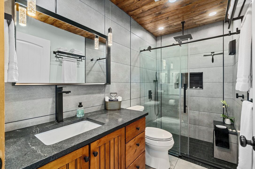 Photo of Bathroom in Harbor Village