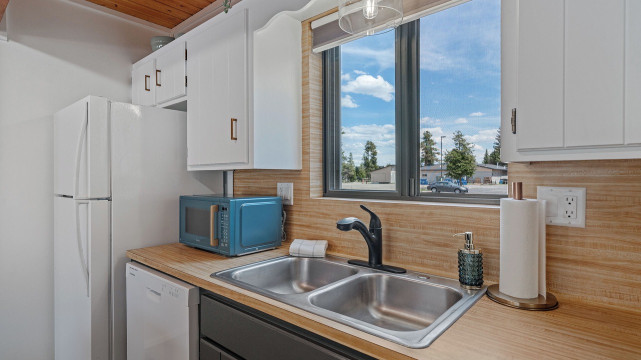 Photo of Kitchen in West Yellowstone