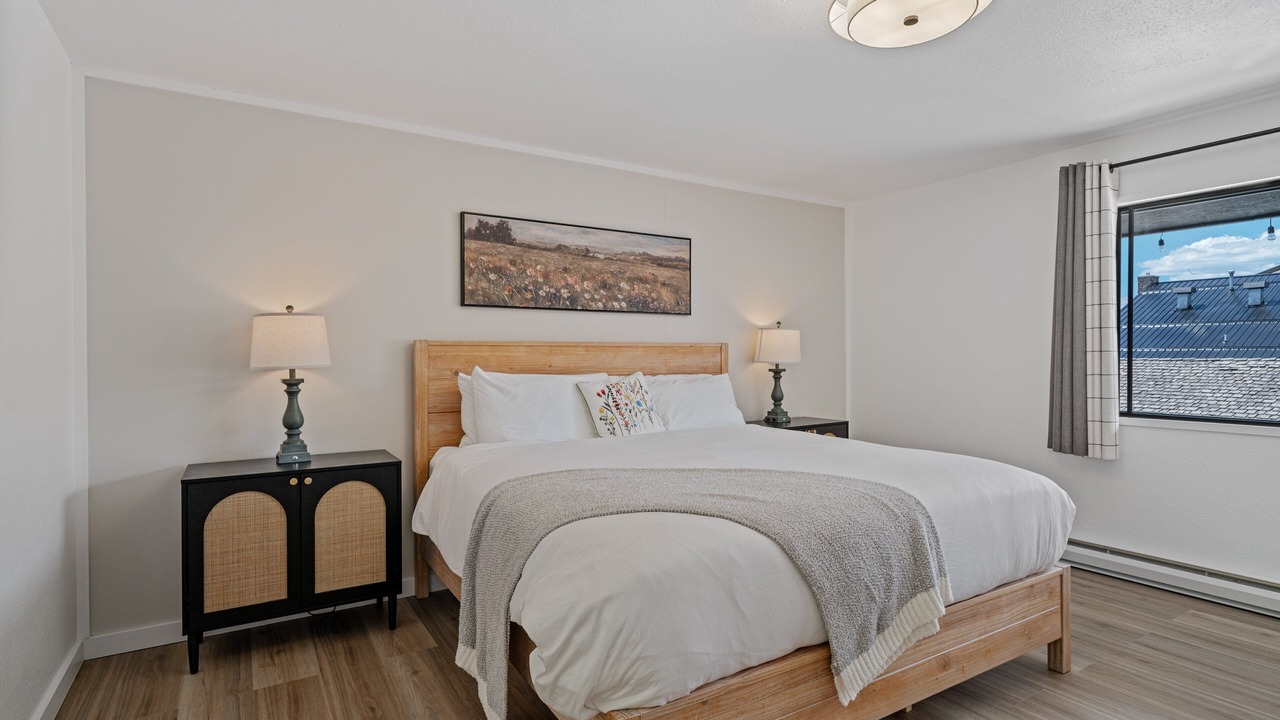 Photo of Bedroom in West Yellowstone