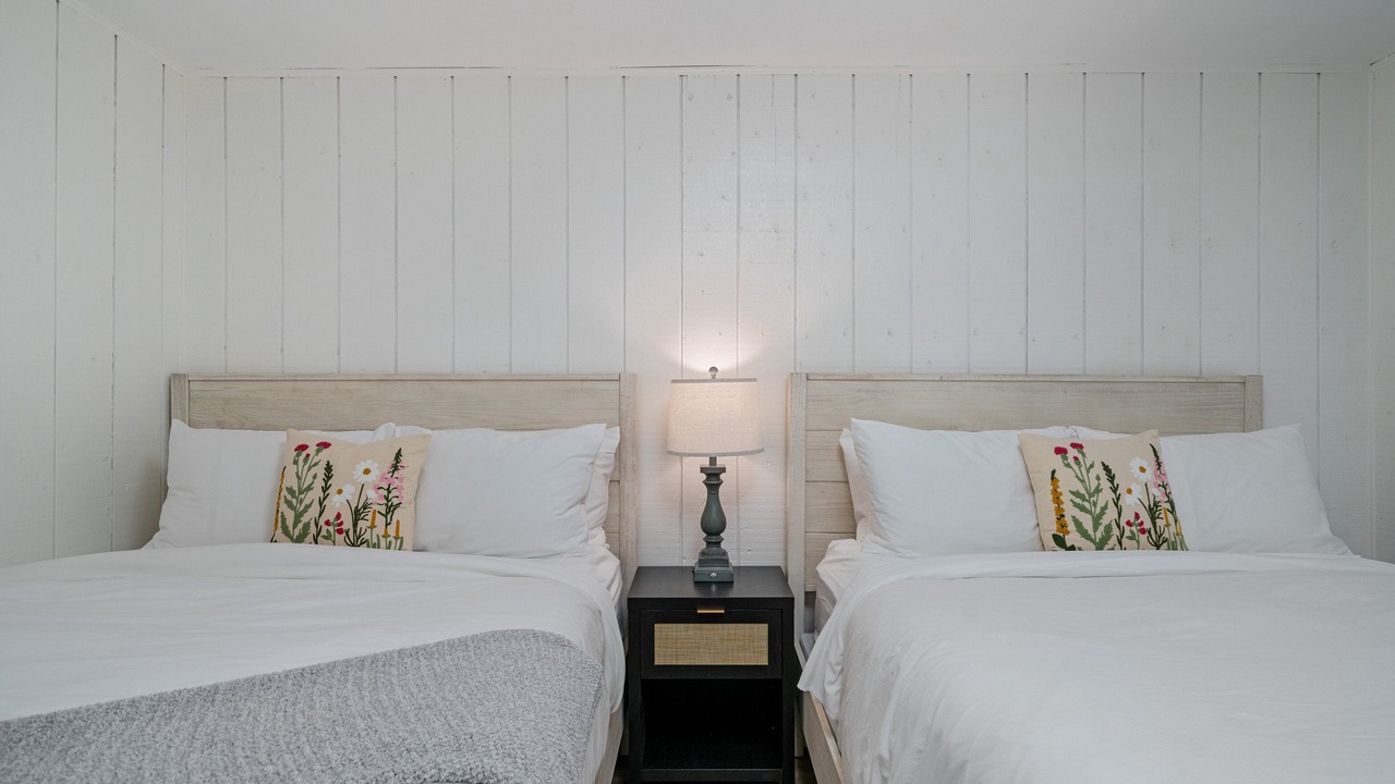 Photo of Bedroom in West Yellowstone