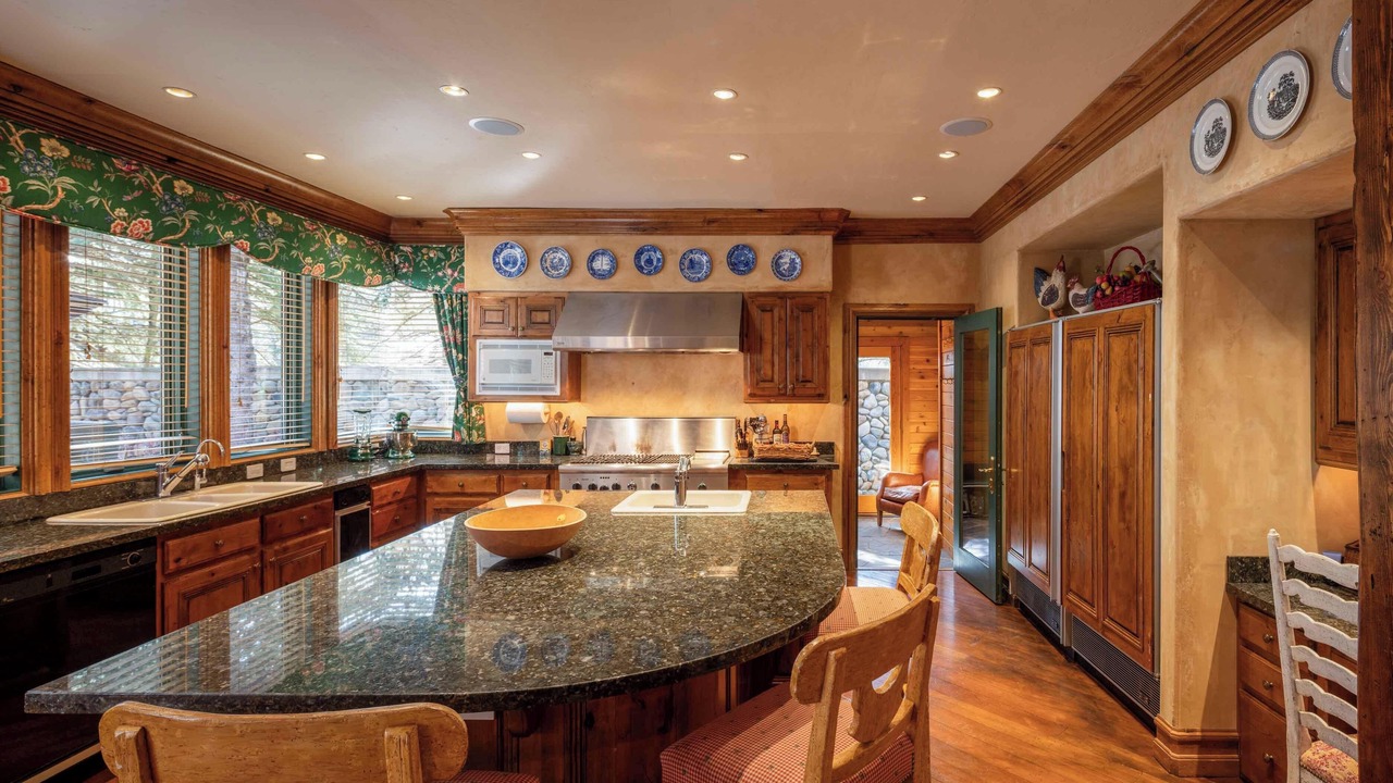 Photo of Kitchen in Warm Springs