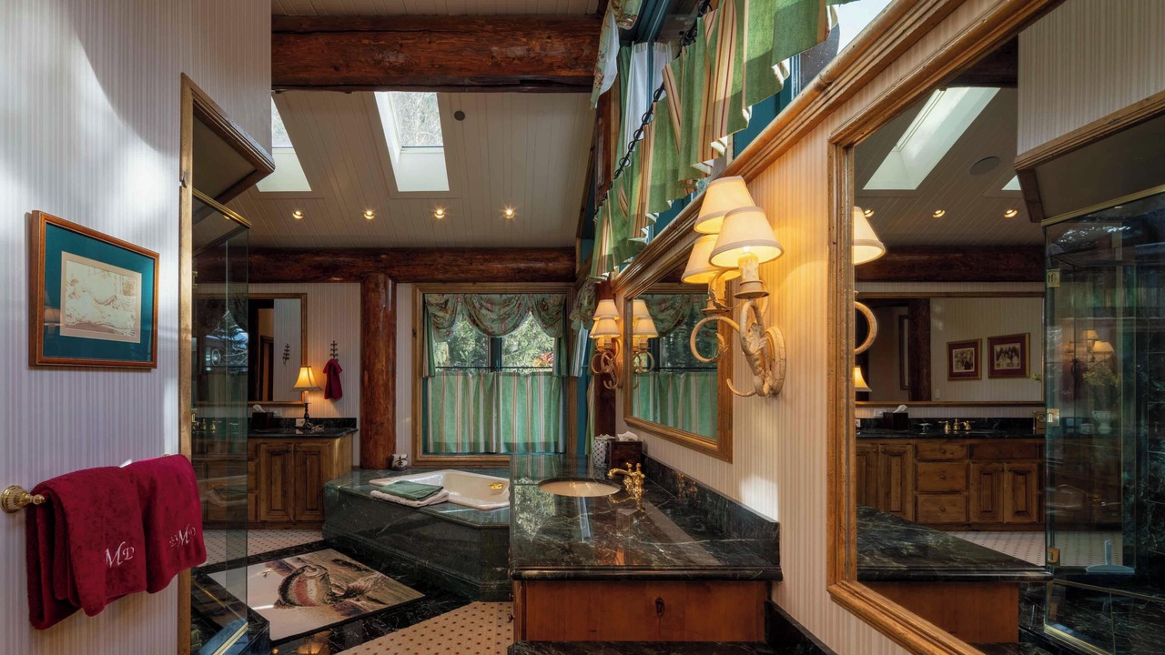 Photo of Bathroom in Warm Springs
