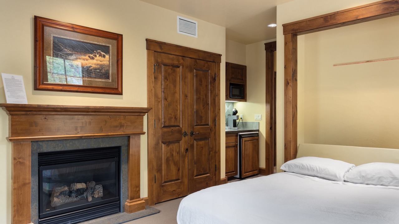 Photo of Bedroom in Jackson
