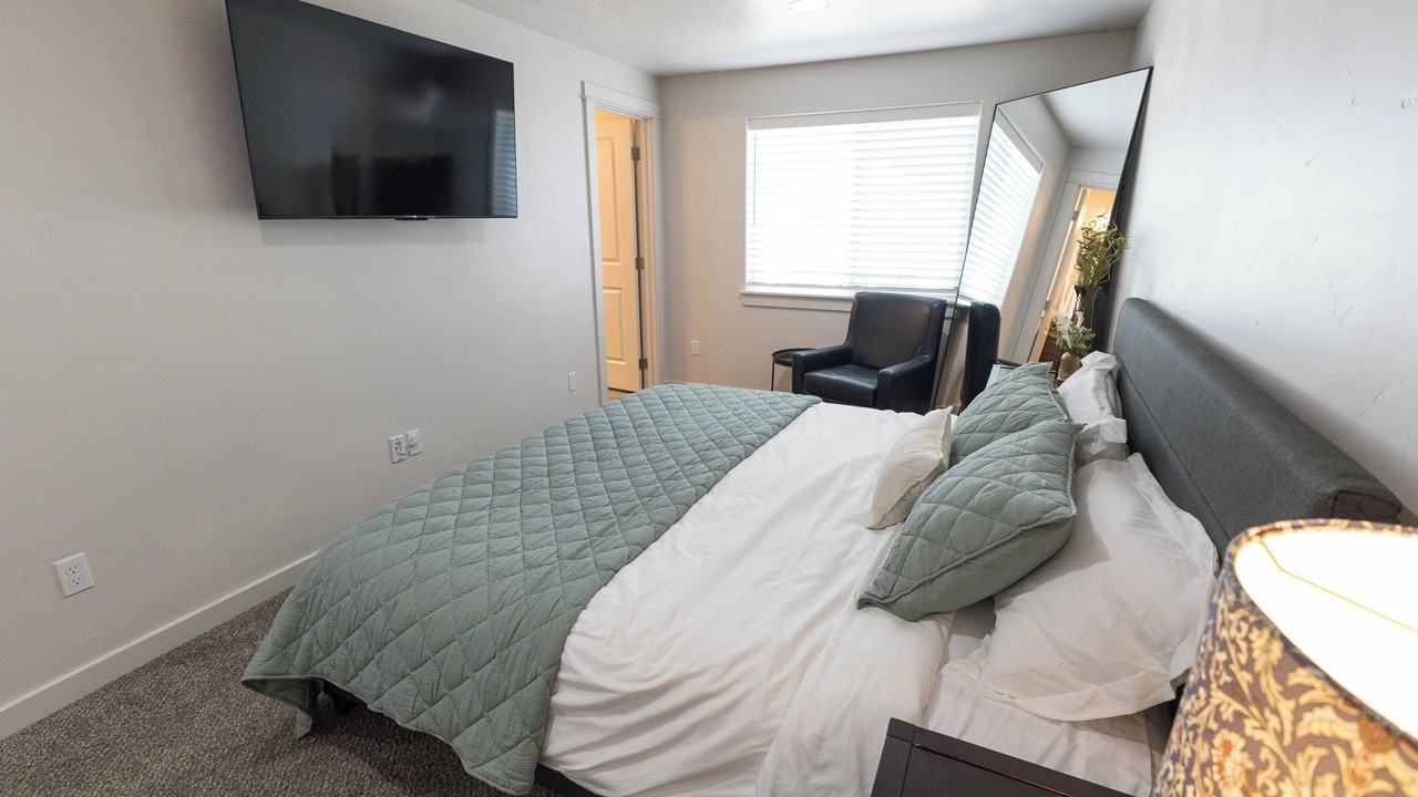 Photo of Bedroom in Sunset