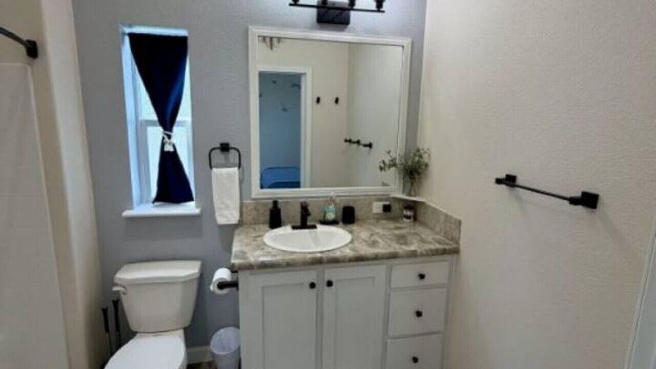 Photo of Bathroom in Garden City