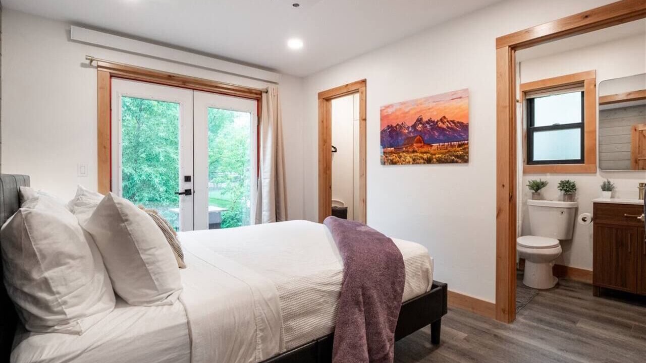 Photo of Bedroom in Victor