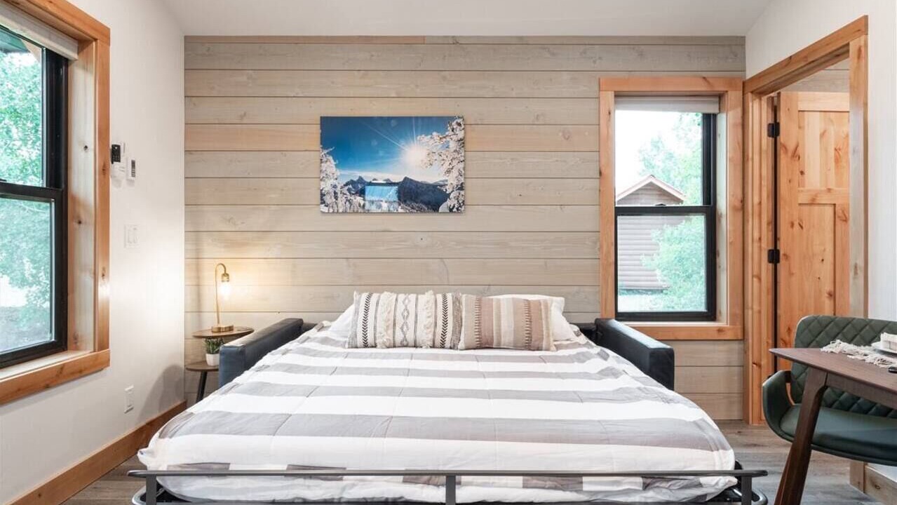 Photo of Bedroom in Victor
