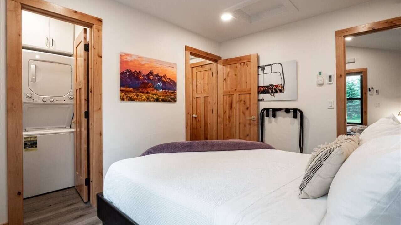 Photo of Bedroom in Victor