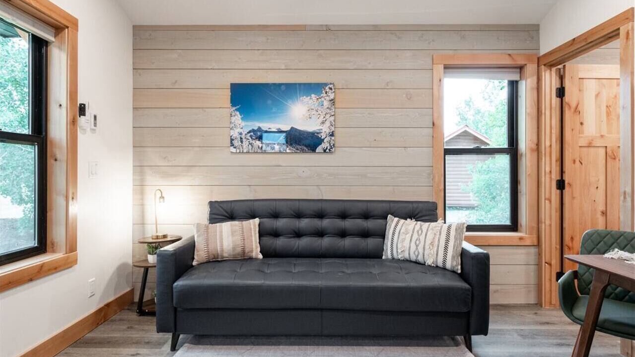 Photo of Livingroom in Victor