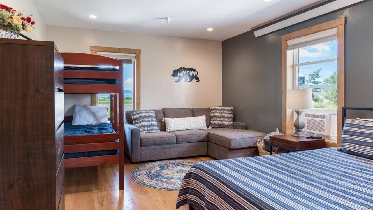 Photo of Bedroom in Leigh Creek Estates