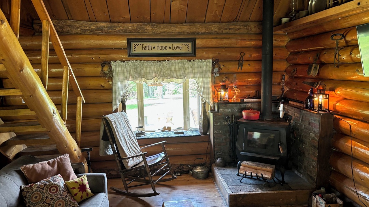 Photo of Livingroom in Alberton