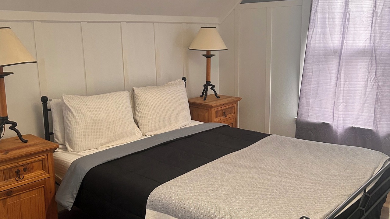 Photo of Bedroom in Beach