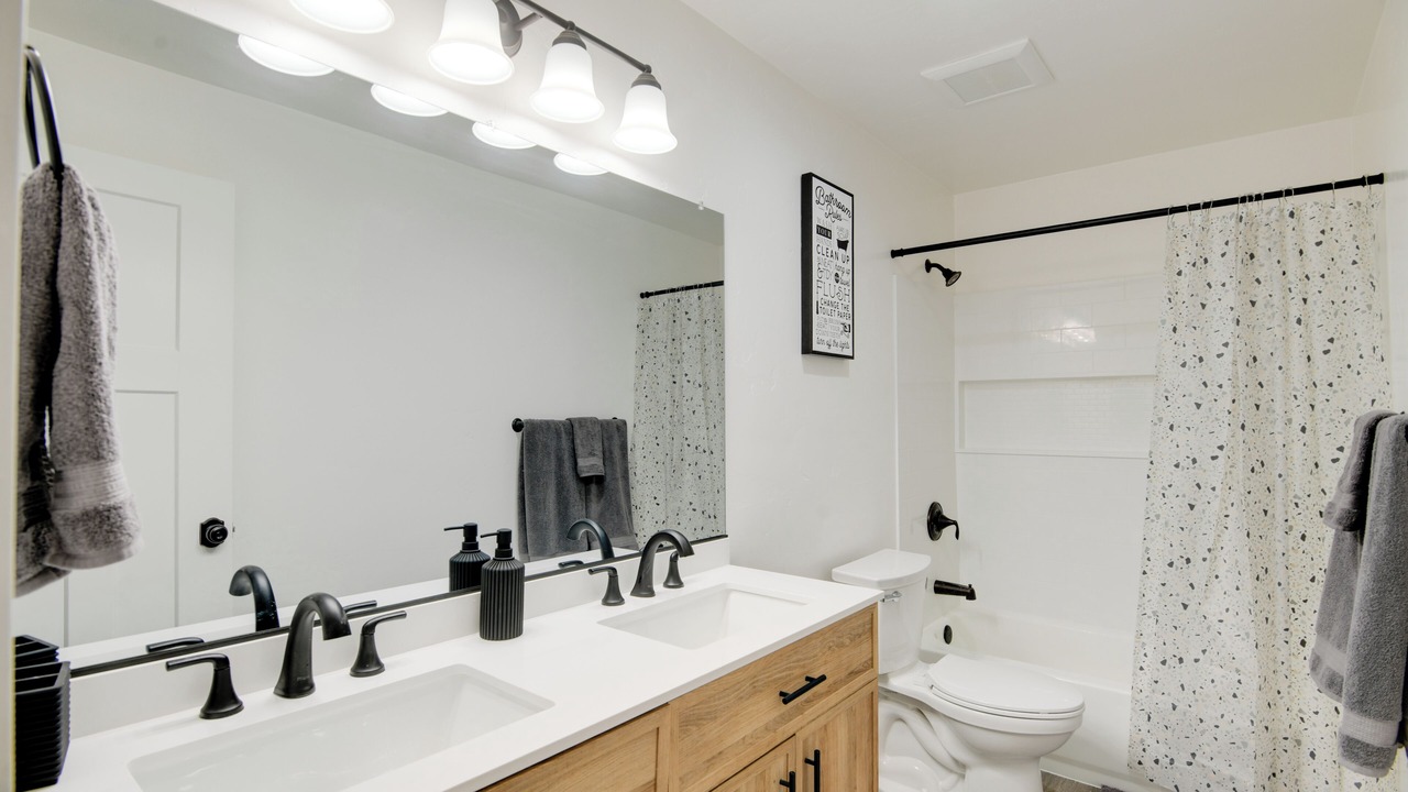 Photo of Bathroom in Idaho Falls