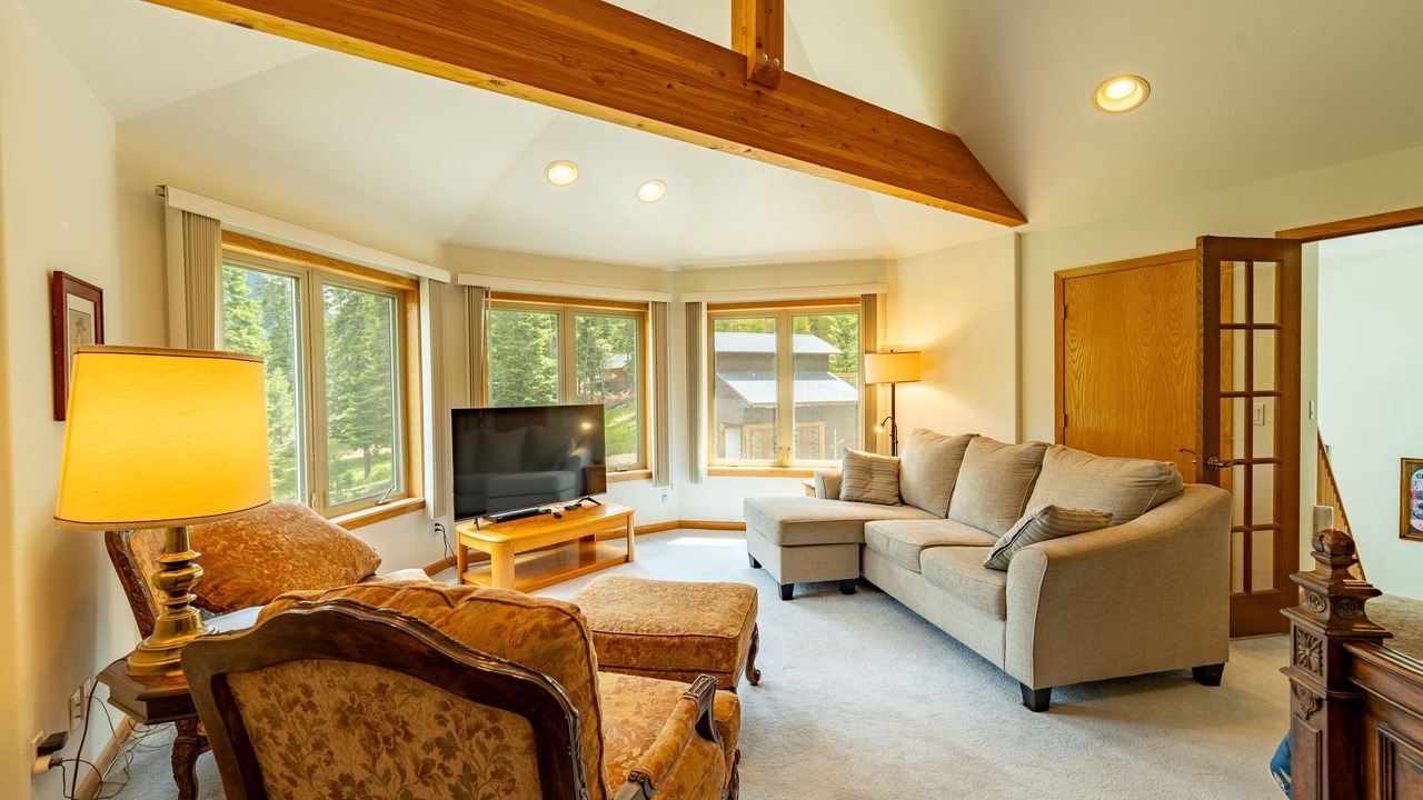 Photo of Livingroom in Wallowa County