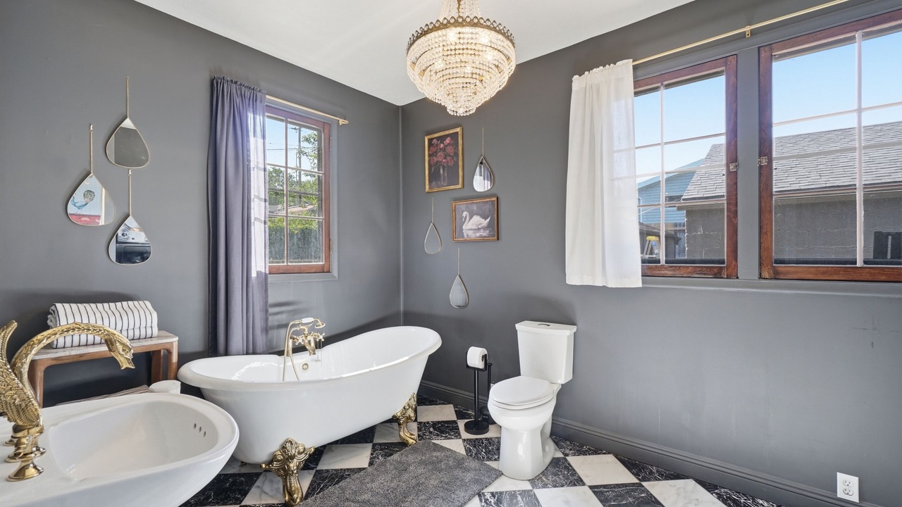 Photo of Bathroom in Bountiful