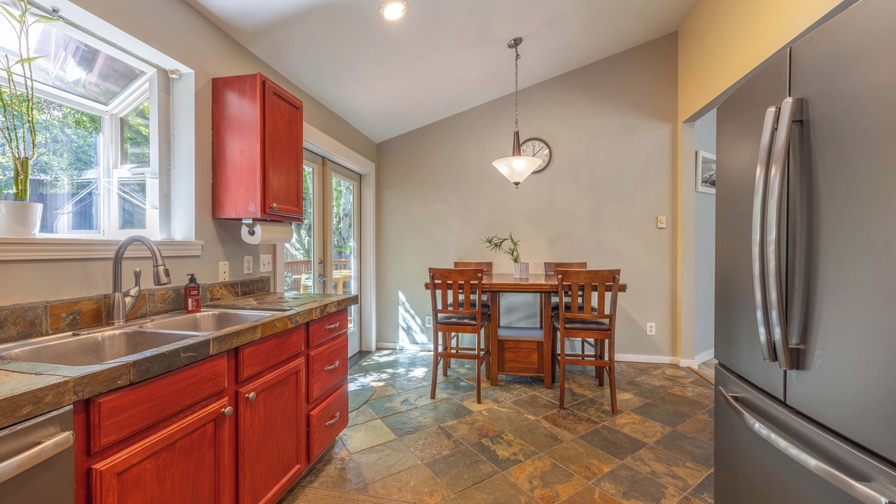 Photo of Kitchen in Hood River