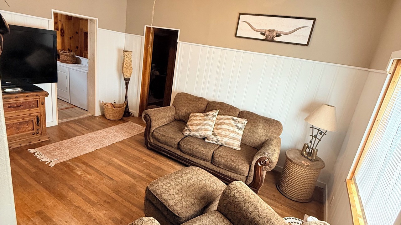 Photo of Livingroom in Sundance