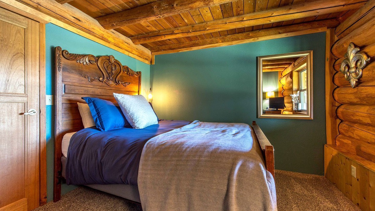 Photo of Bedroom in Lyle