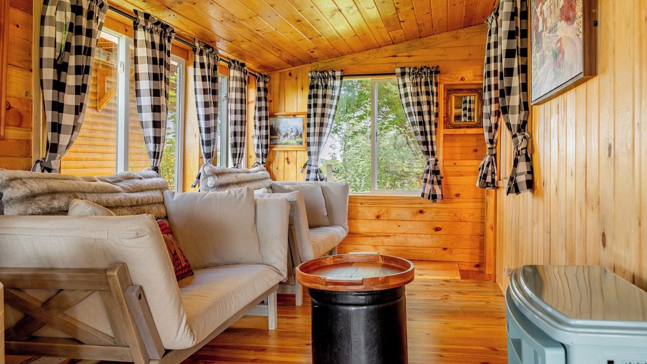 Photo of Livingroom in Cody