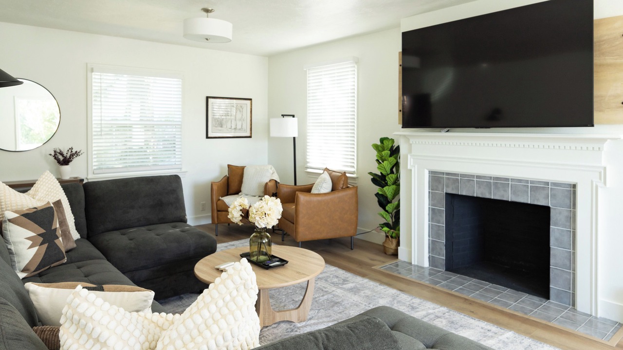 Photo of Livingroom in Pullman