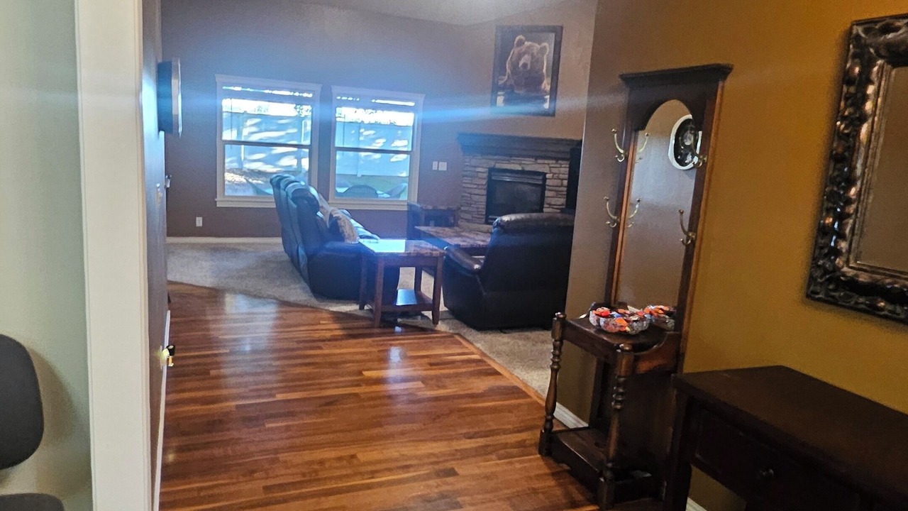 Photo of Livingroom in Eagle