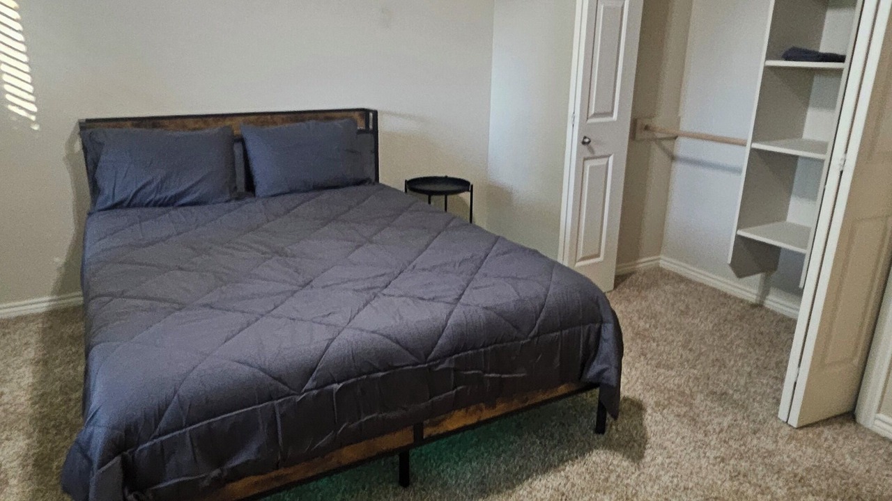 Photo of Bedroom in Eagle