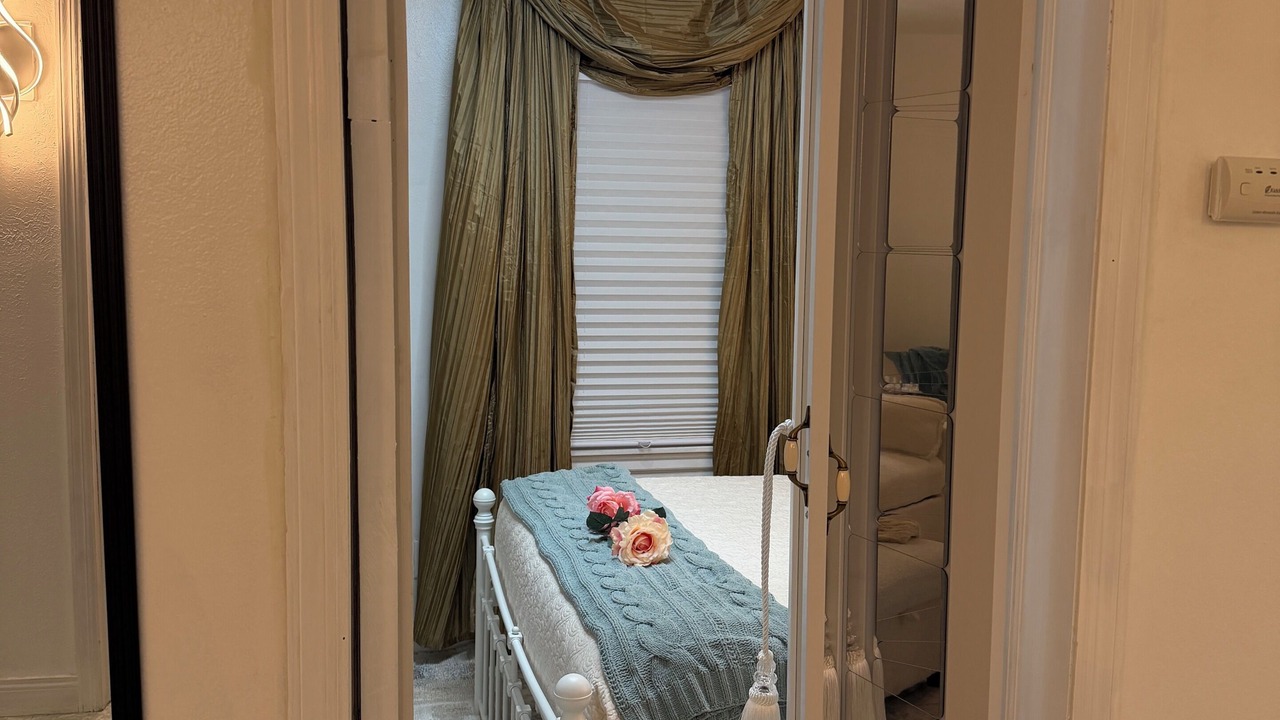 Photo of Bedroom in Dickinson