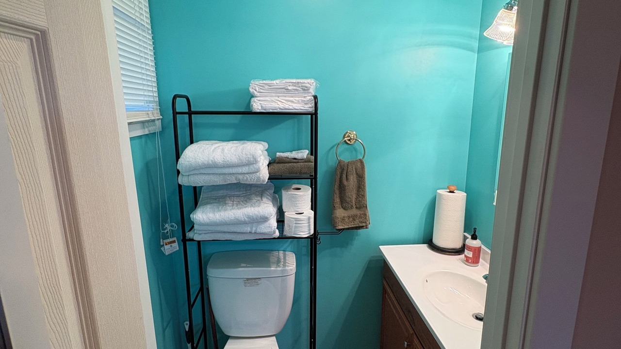 Photo of Bathroom in Island Park