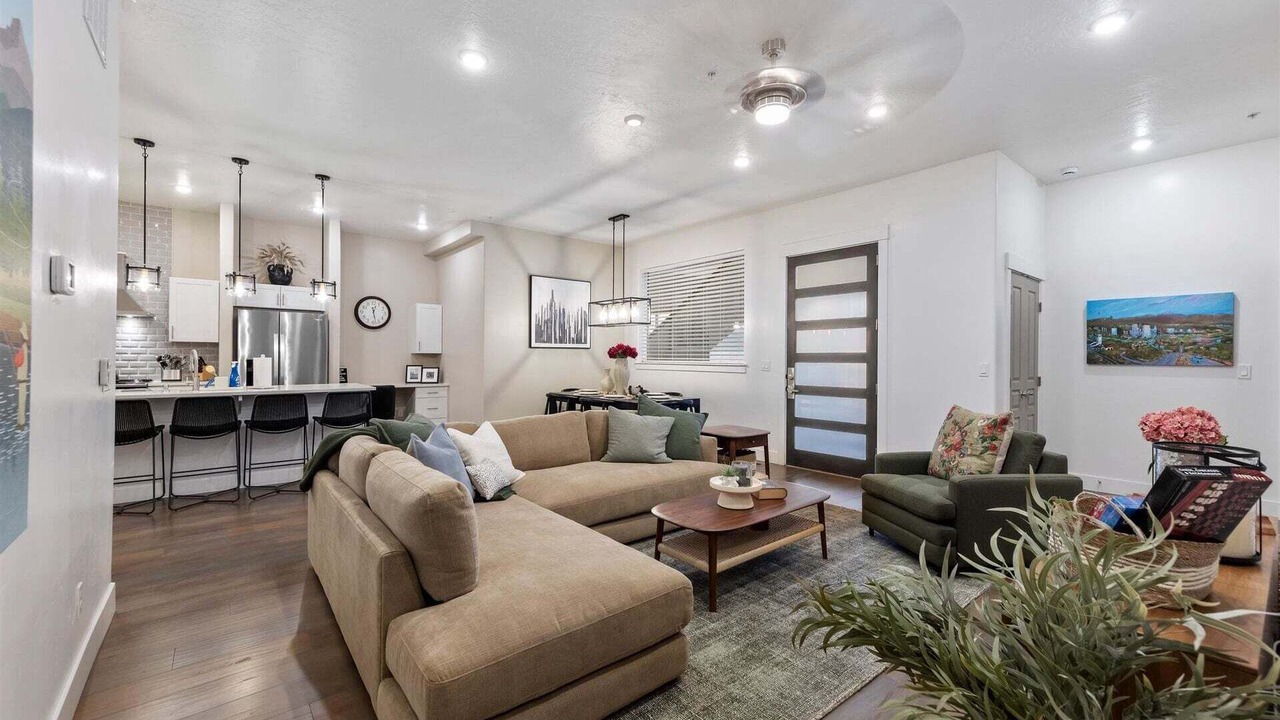 Photo of Livingroom in Downtown Boise
