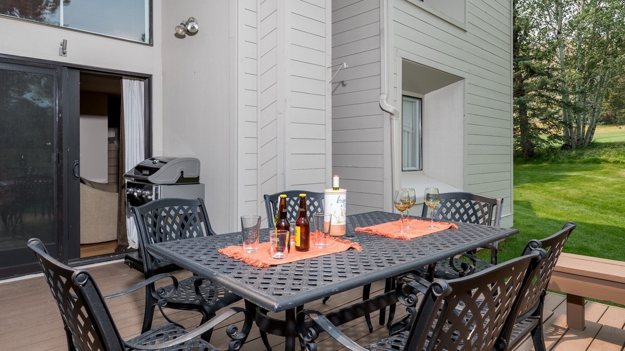 Photo of Outdoor in Elkhorn Village