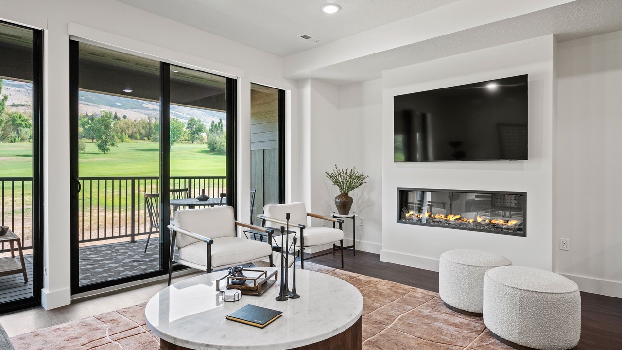 Photo of Livingroom in Wolf Creek