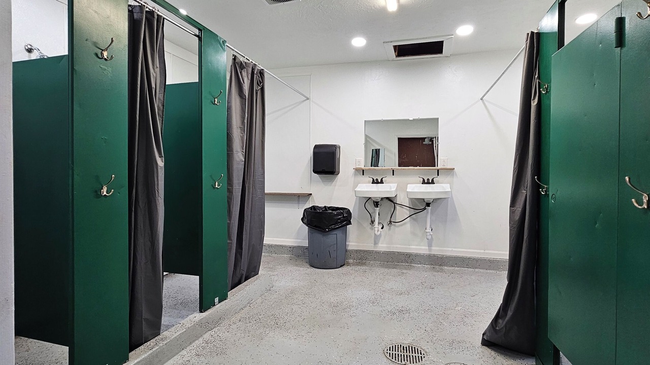 Photo of Bathroom in Saddlestring