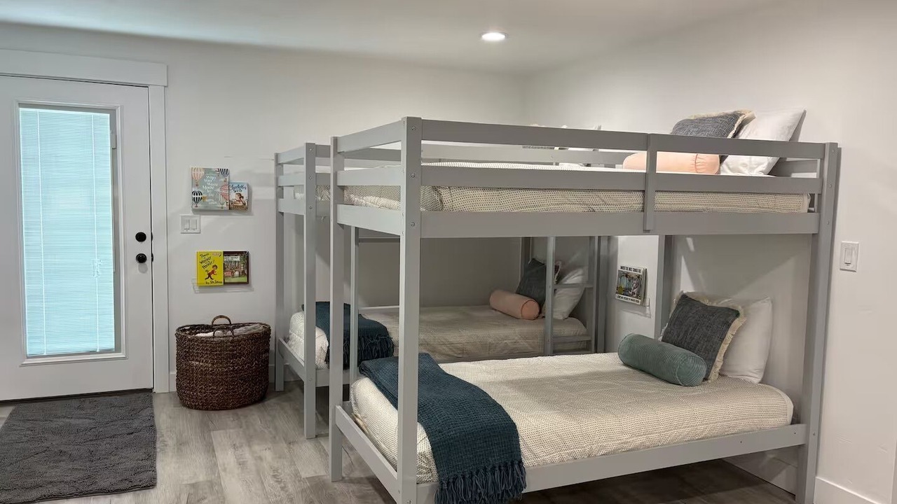 Photo of Bedroom in Sweetwater