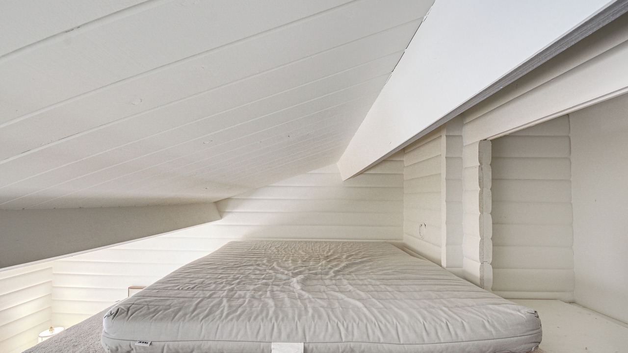 Photo of Bedroom in Rollingbay
