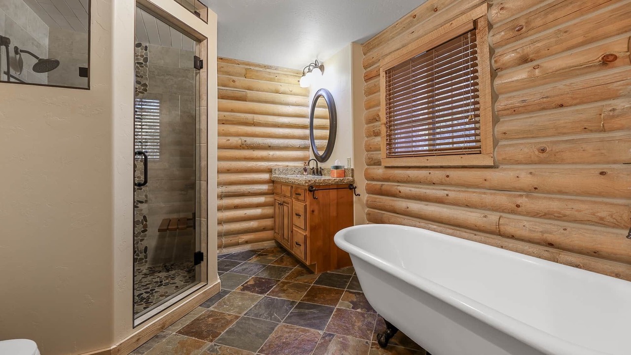 Photo of Bathroom in Tollgate Canyon